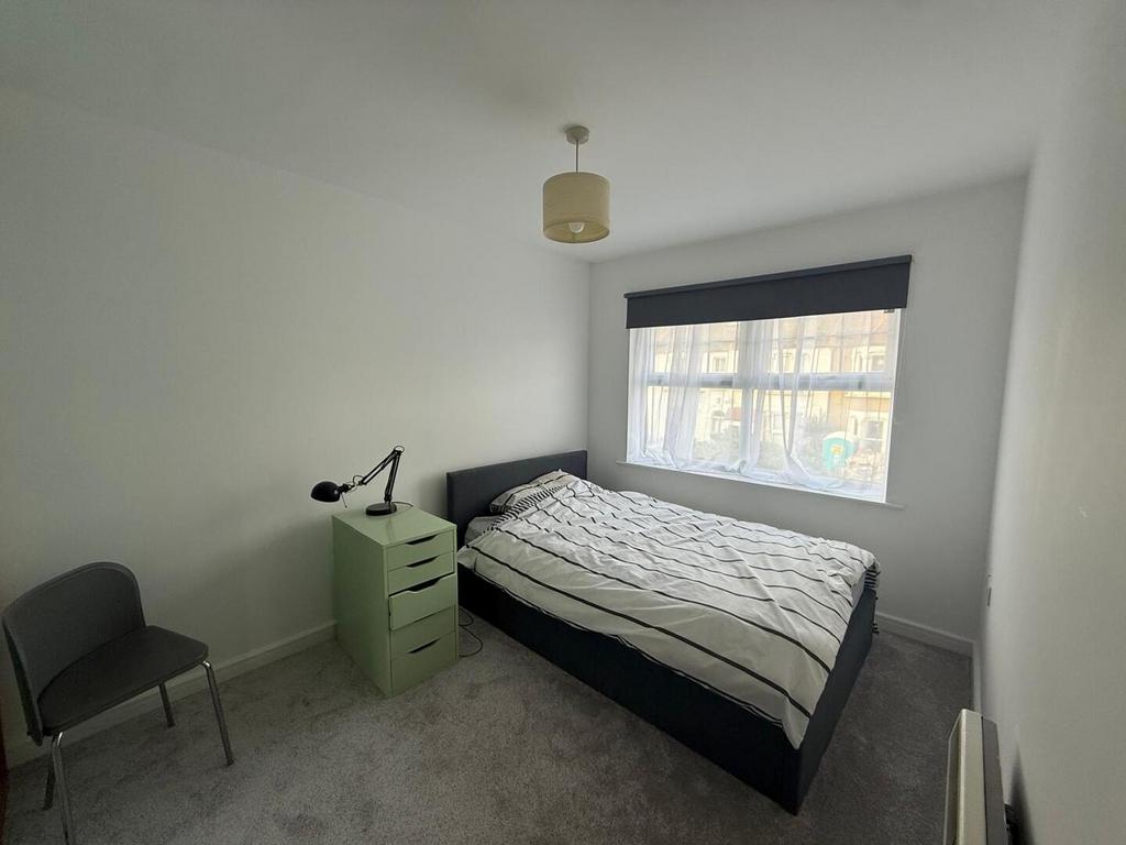 Apartment in Barnet - View 2