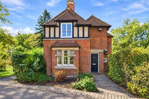 undefined, Bishops Avenue, London, SW6