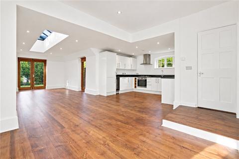 undefined, Bishops Avenue, London, SW6
