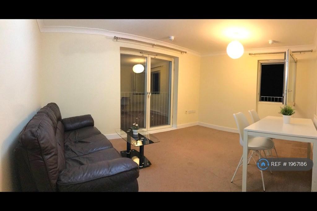 Apartment in Barking - View 2