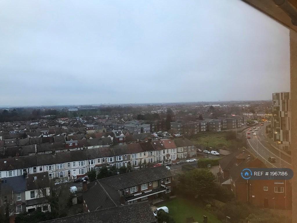 Apartment in Barking - View 4