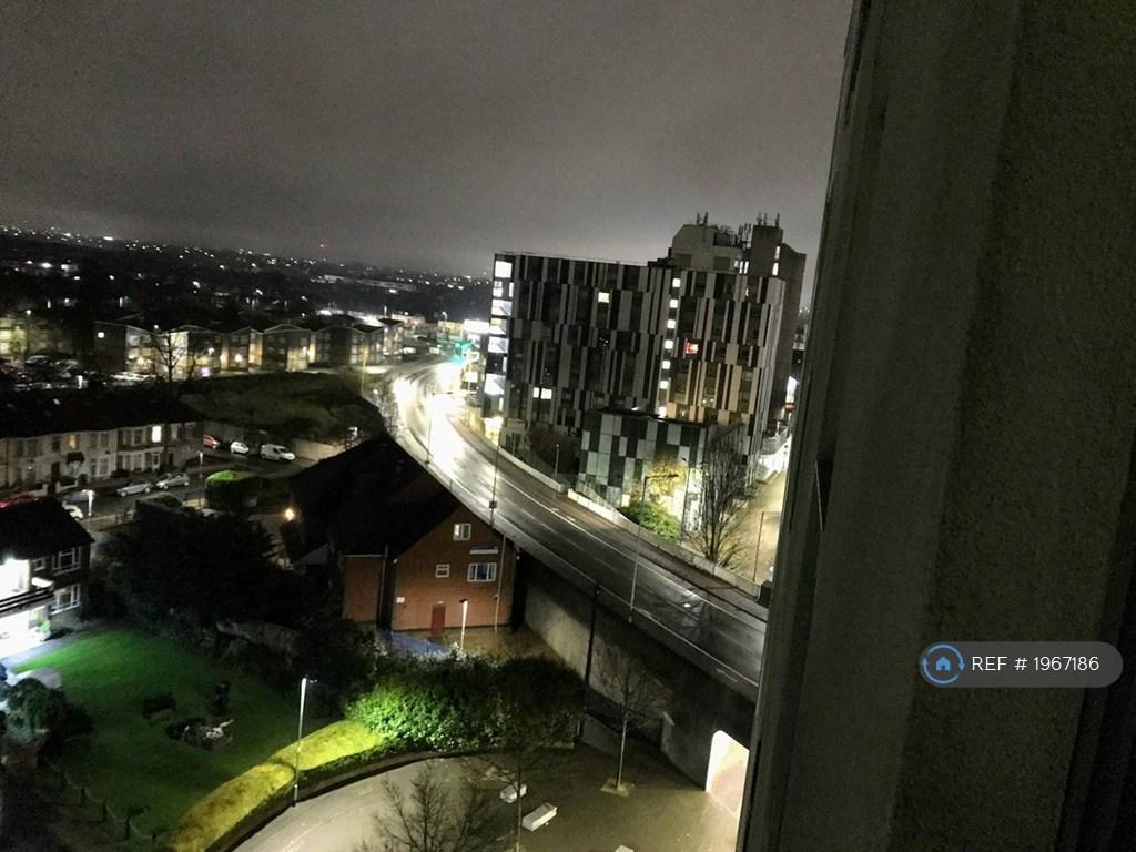 Apartment in Barking - View 5