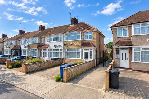 3 bedroom end of terrace house for sale, Marlborough Road, Southall