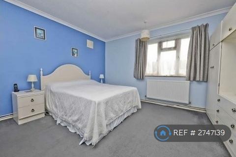 2 bedroom maisonette to rent, Beechwood Avenue, Uxbridge, UB8