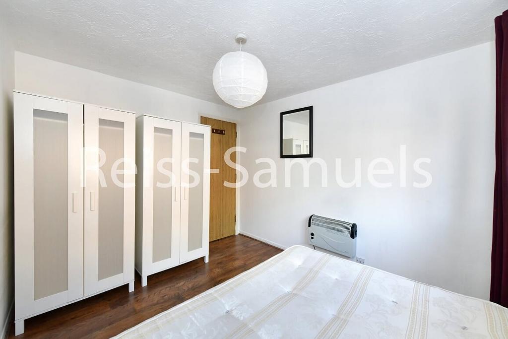 Apartment in Isle of dogs, London - View 5
