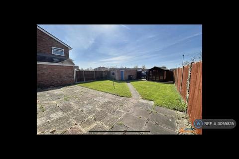 4 bedroom detached house to rent, Spinney Walk, Peterborough, PE3