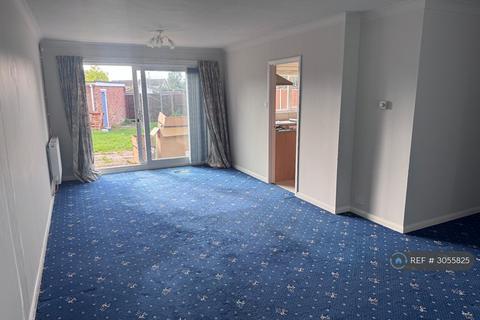 4 bedroom detached house to rent, Spinney Walk, Peterborough, PE3