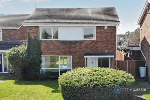 4 bedroom detached house to rent, Spinney Walk, Peterborough, PE3