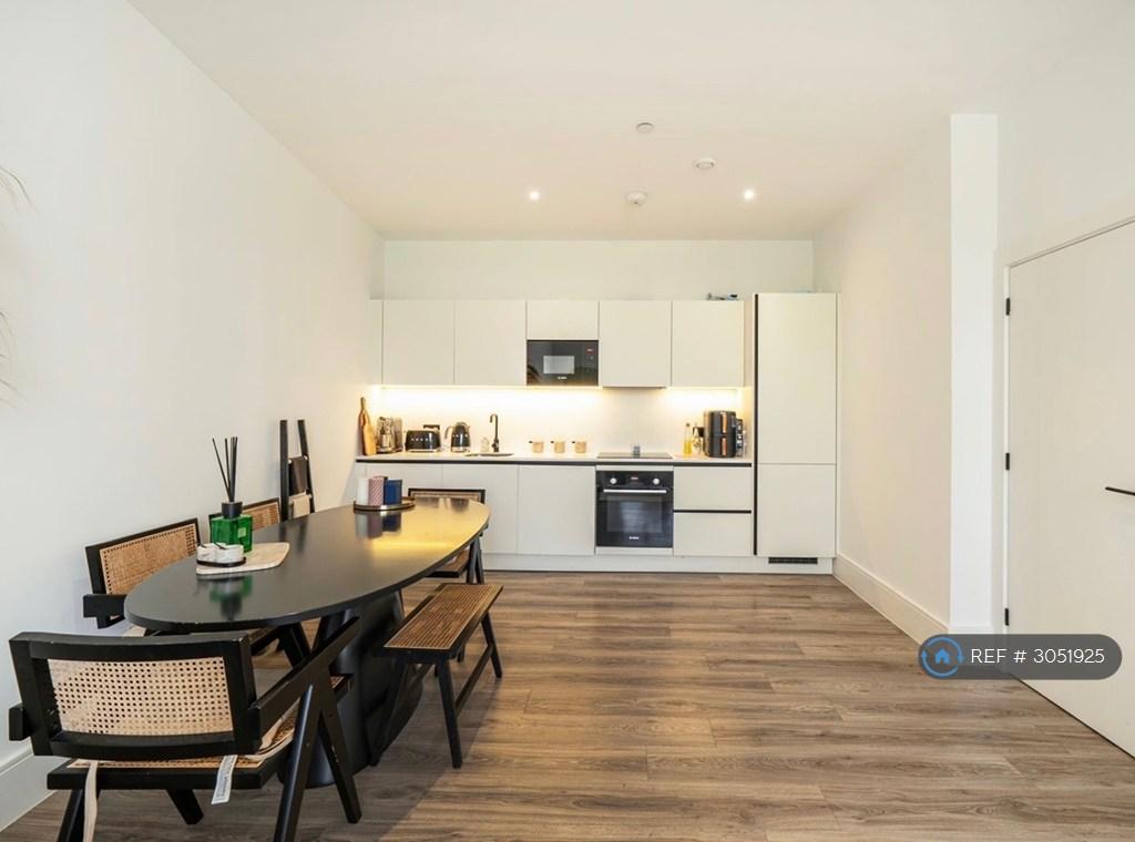 Apartment in London - View 2