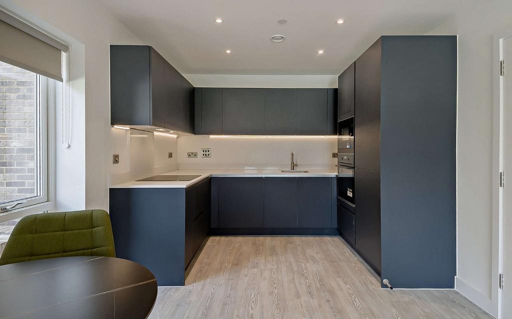 Apartment in Cambridgeshire - View 3