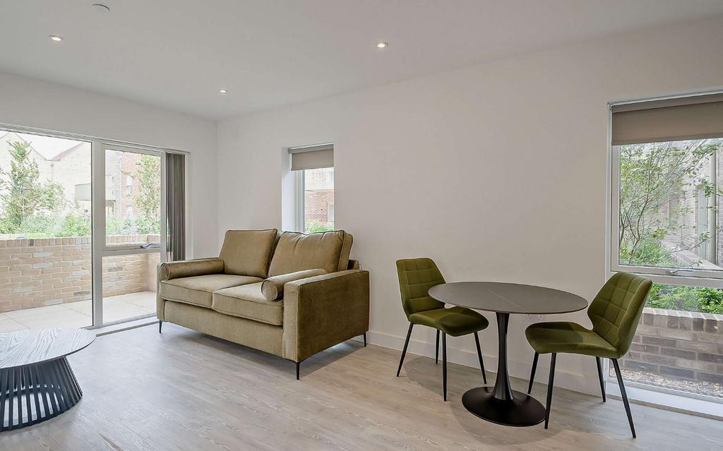 Apartment in Cambridgeshire - View 4