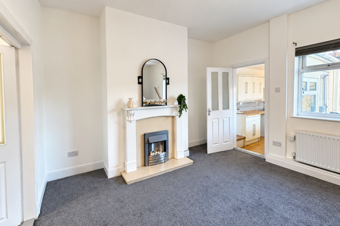 4 bedroom cottage to rent, Percival Street, Sunderland, Tyne and Wear