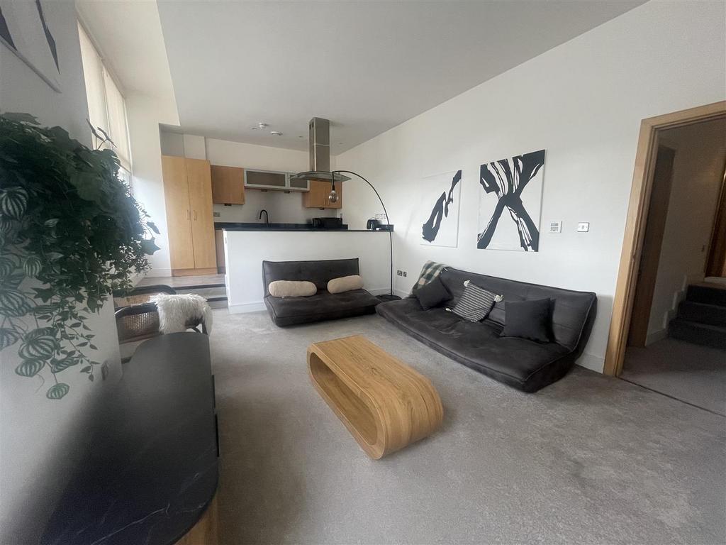 Apartment in Liverpool, Pride Quarter, Vauxhall - View 2