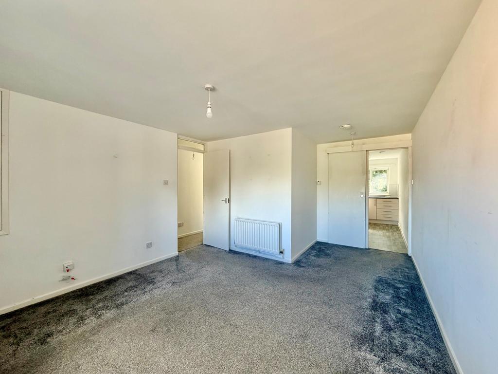 Apartment in Eastleigh, Moorgreen, West End - View 2