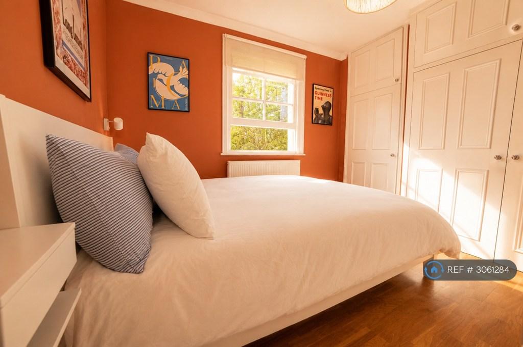 Apartment in London - View 5
