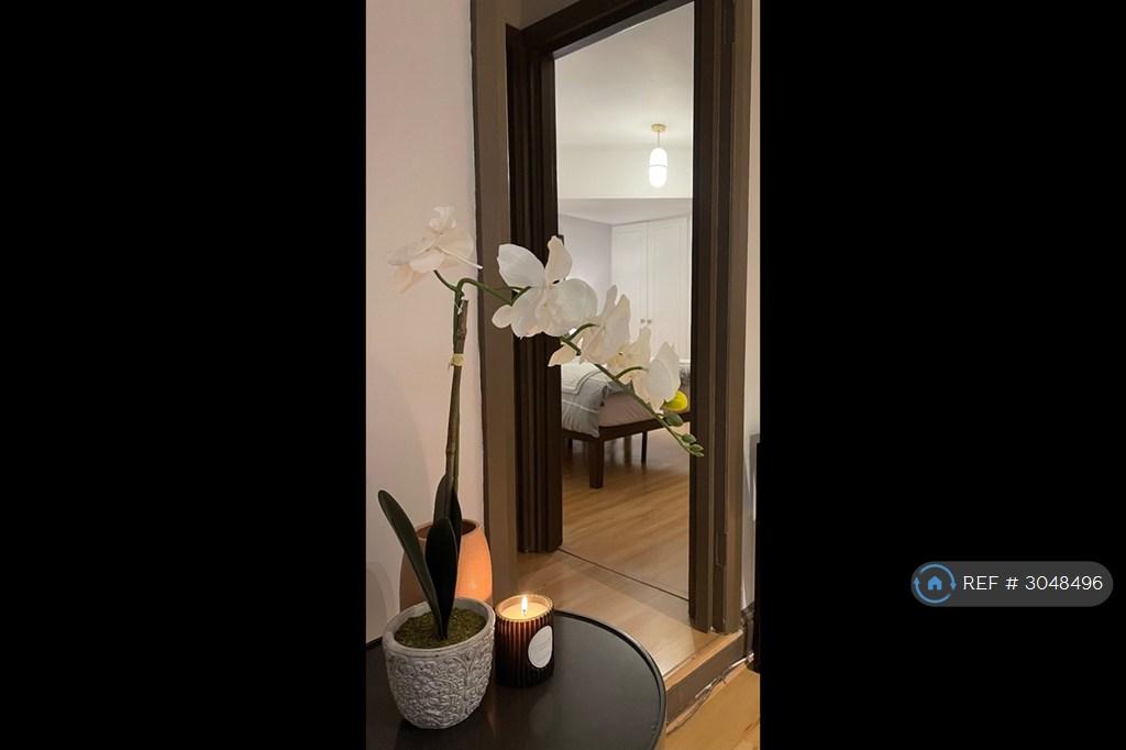 Apartment in London - View 2