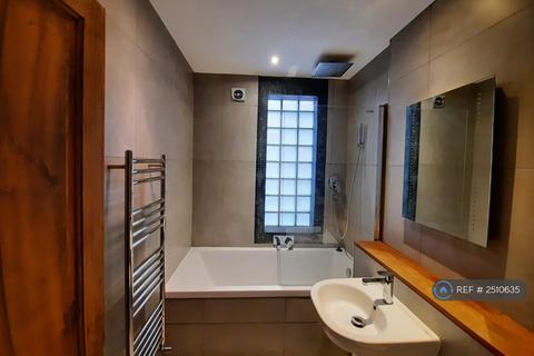 2 bedroom flat to rent, Drayton Road, London, NW10