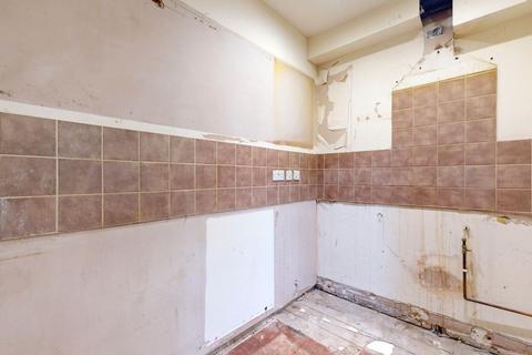 5 bedroom semi-detached house for sale, 84 North Circular Road, Neasden, NW10 0QS