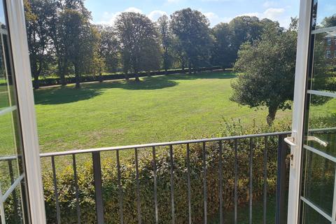 2 bedroom flat for sale, Beckett Road, Coulsdon, CR5