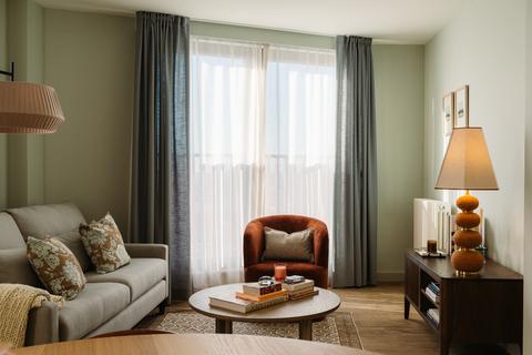Studio to rent, The Eades, 11 Selborne Road, London E17 7GD