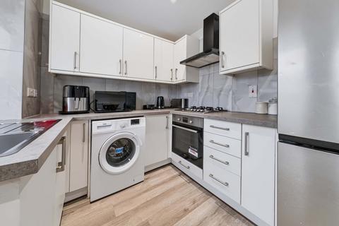 4 bedroom end of terrace house for sale, Dundee DD3