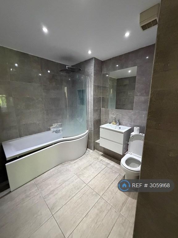 Apartment in Edgware - View 4