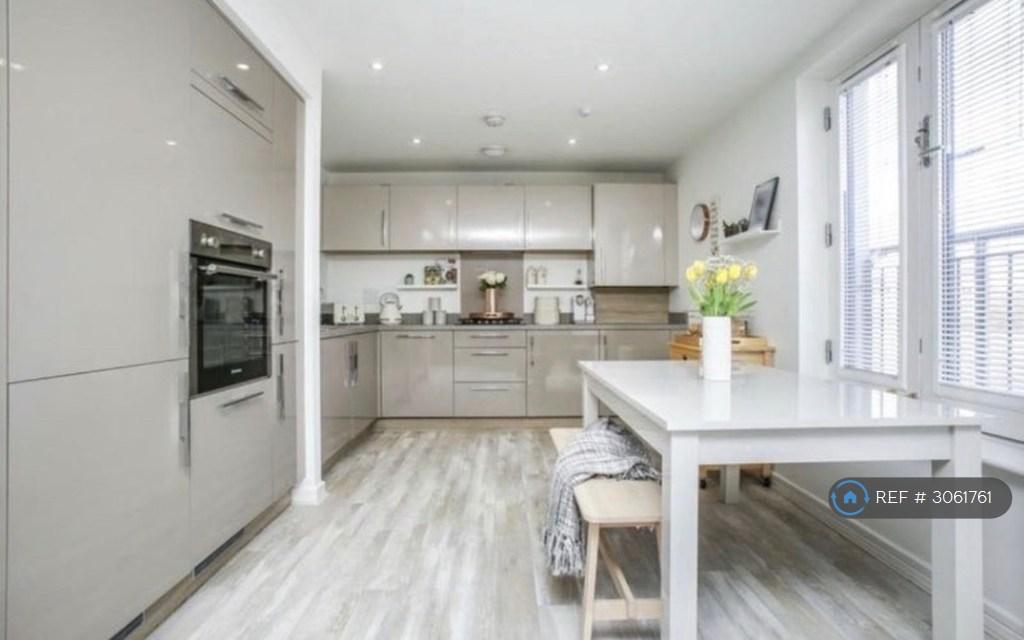 Apartment in Glasgow - View 3