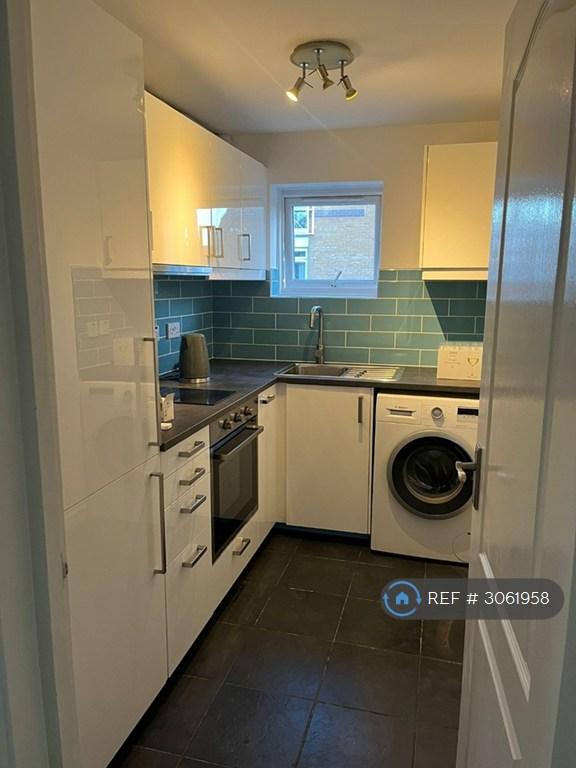 Apartment in London - View 2