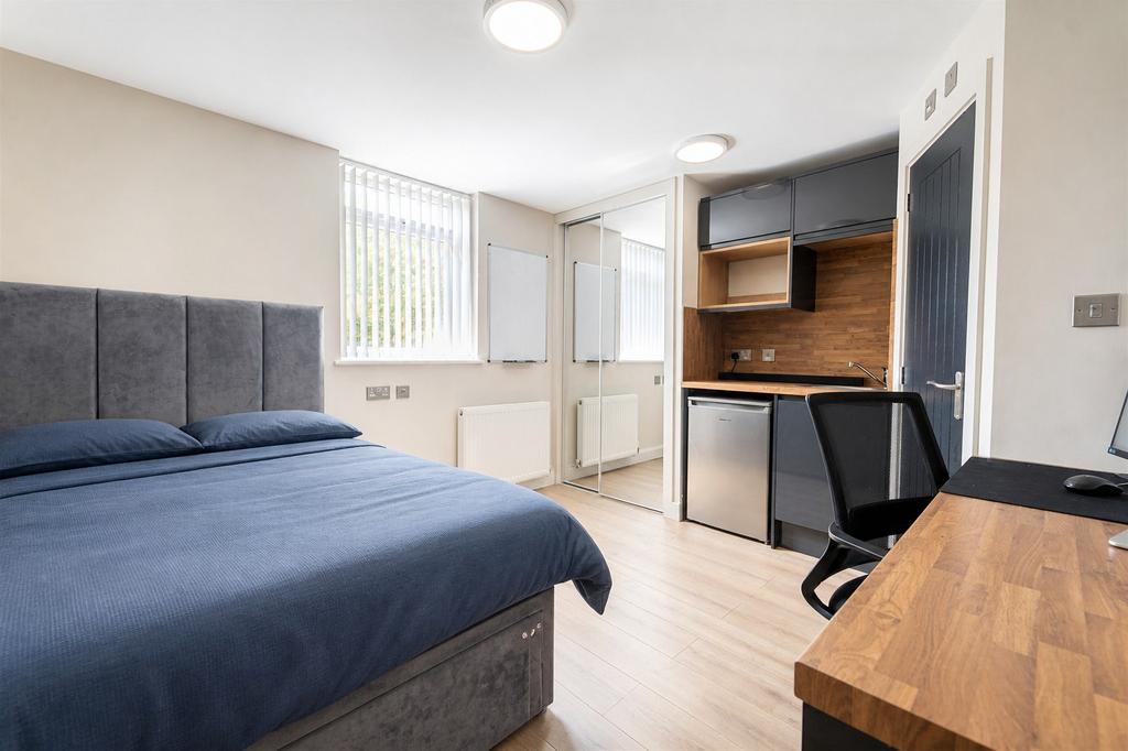 House in Birmingham, Selly Oak - View 2