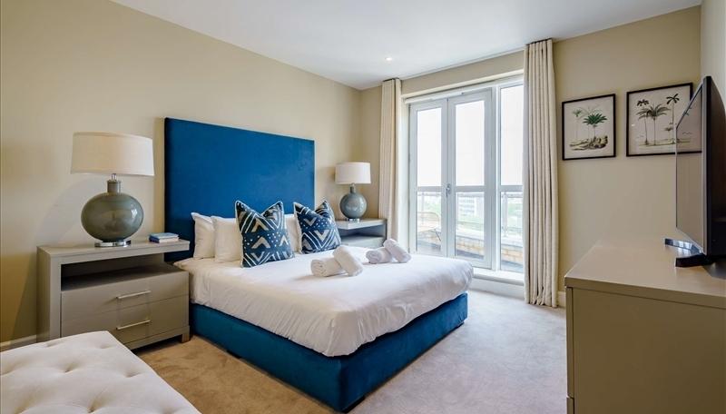 Apartment in London, Canary Wharf - View 5