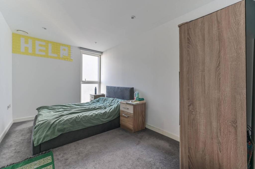 Apartment in London - View 5