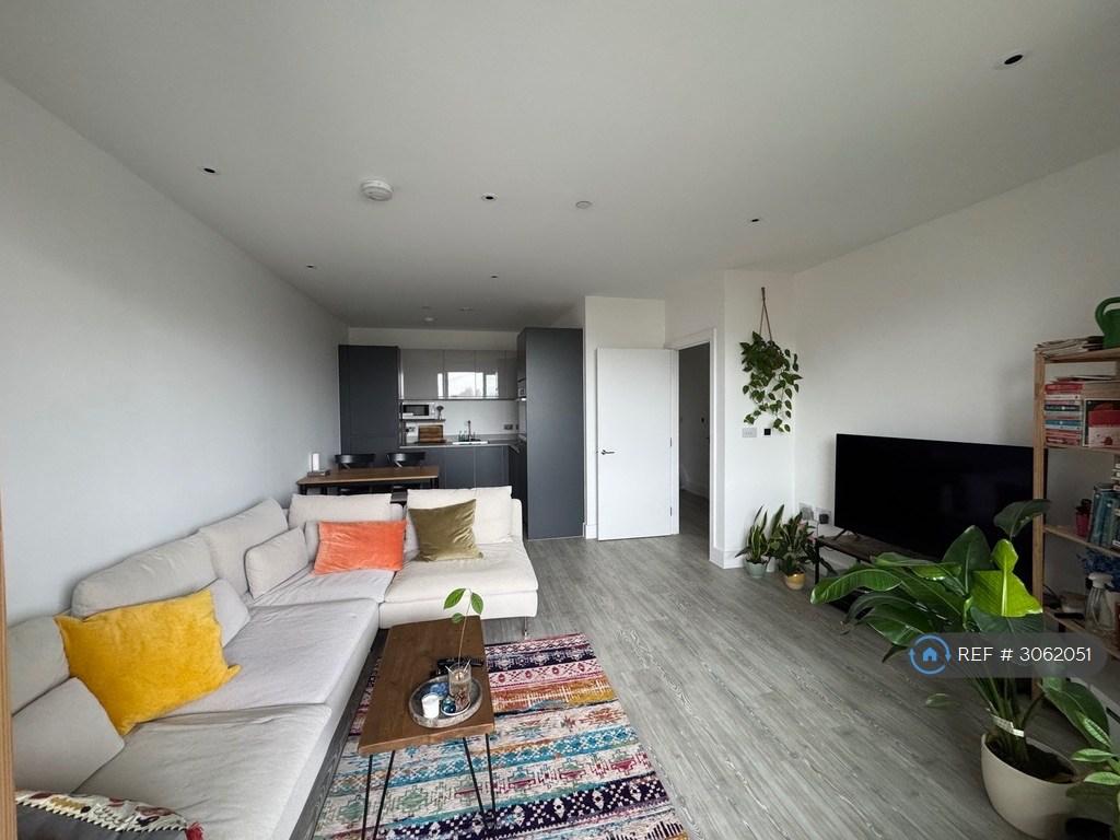 Apartment in London, Southmere, West Heath - View 2