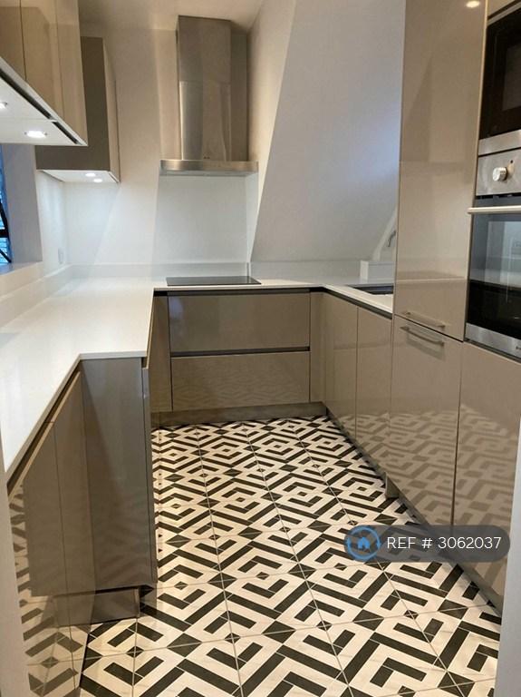 Apartment in London - View 4