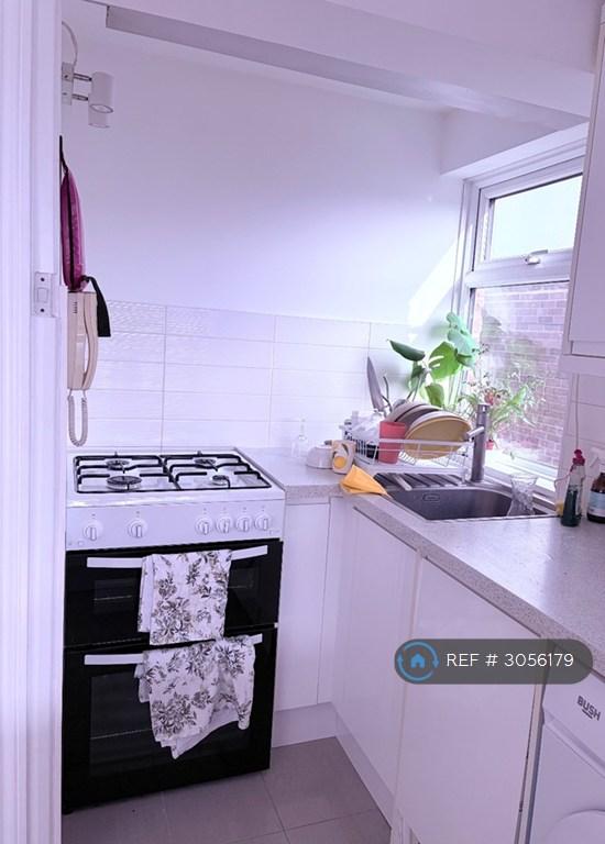 Apartment in London - View 2