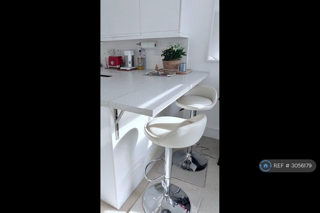 Apartment in London - View 4
