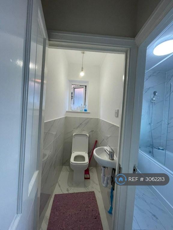House in Hounslow - View 5