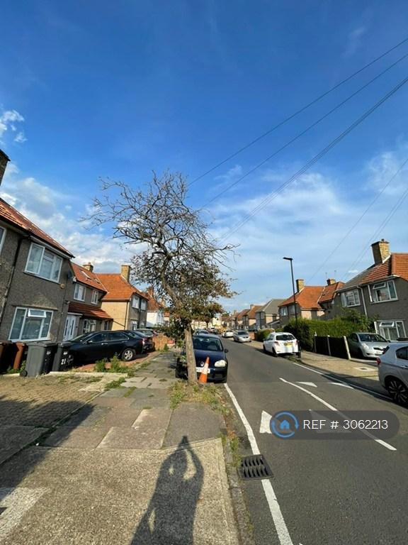 House in Hounslow - More
