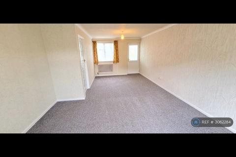 3 bedroom terraced house to rent, Radstone Walk, Leicester, LE5