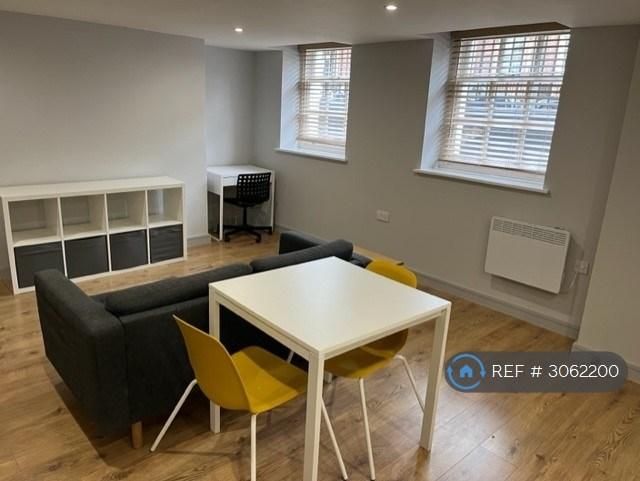 Apartment in Liverpool - View 3