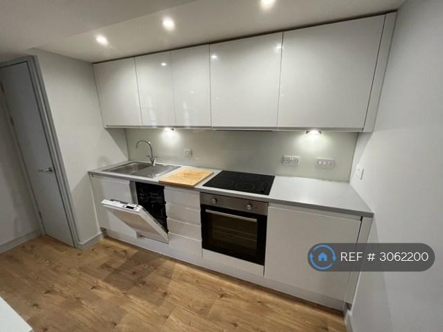 Apartment in Liverpool - View 4