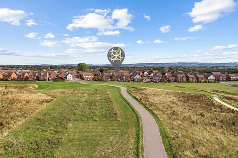 4 bedroom detached house for sale, Harding Way, Evesham WR11