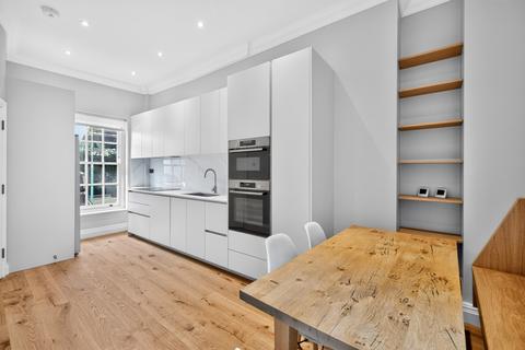 2 bedroom terraced house to rent, Wilkes Street, Spitalfields, London, E1