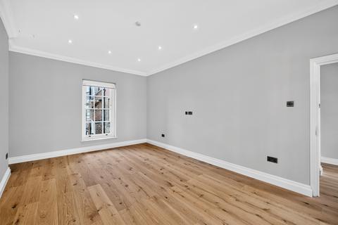 2 bedroom terraced house to rent, Wilkes Street, Spitalfields, London, E1