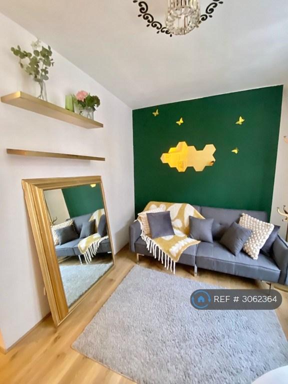 Apartment in London - View 2