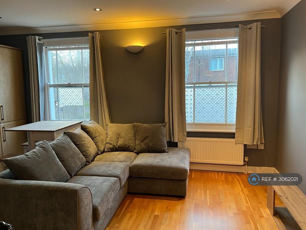 Apartment in London - View 2
