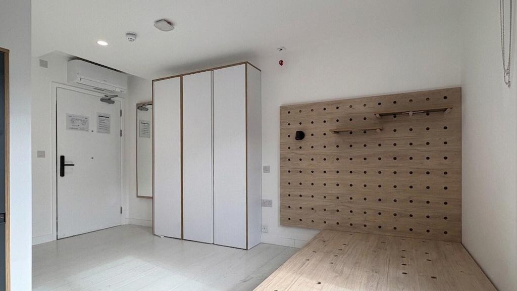 Apartment in London - More