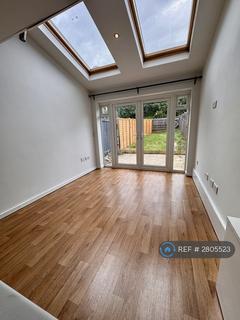 4 bedroom terraced house to rent, Waterside, Milton Keynes, MK6