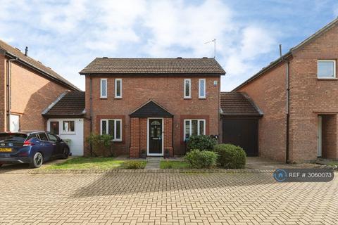 4 bedroom detached house to rent, Downland, Milton Keynes, MK8