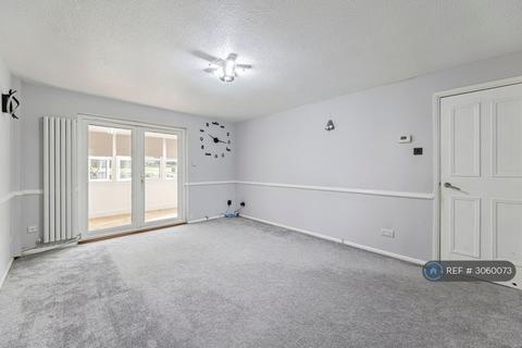 4 bedroom detached house to rent, Downland, Milton Keynes, MK8