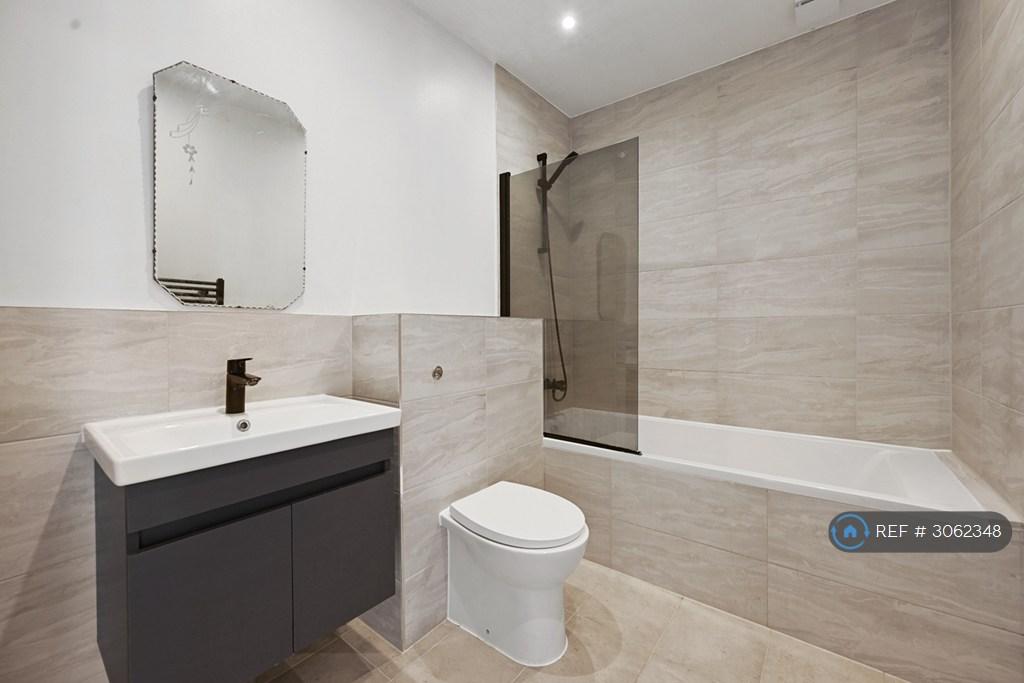 Apartment in London - View 3